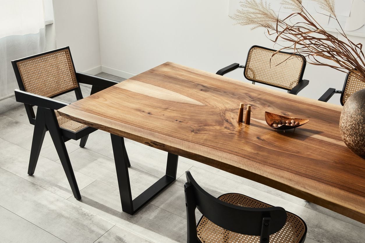 Set the Table for Success: Partner with a Logistics Expert to Avoid Dining Room Drama Set the Table for Success: Partner with a Logistics Expert to Avoid Dining Room Drama